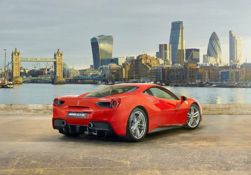 Rent a Ferrari 488 GTB - Image 9