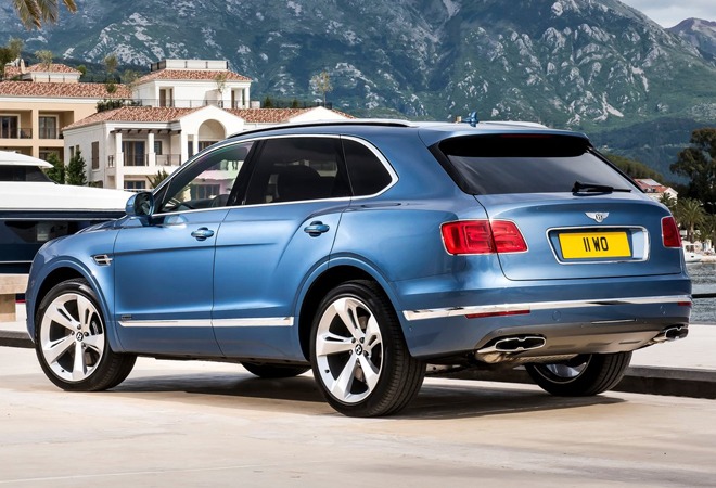 Rent a Bentley Bentayga - Image 7