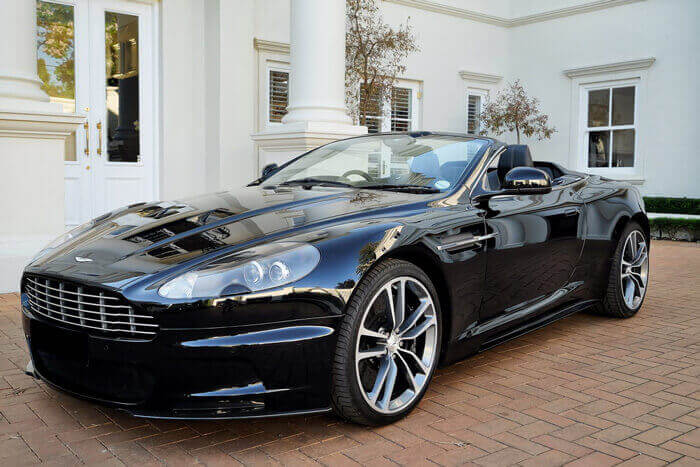 Rent an Aston Martin DBS Volante - Image 3