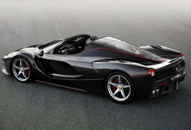 Rent a Ferrari LaFerrari (Chauffeur driven only) - Image 4