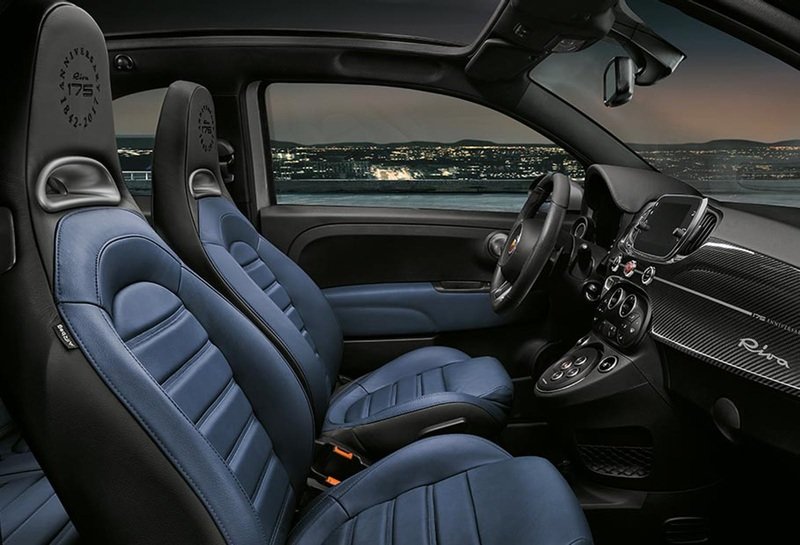 Rent a Fiat Abarth 695 Rivale - Image 5