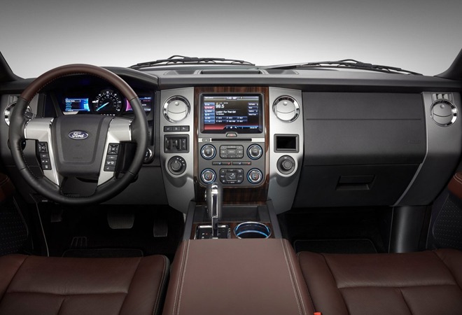 Rent a Ford Expedition - Image 5