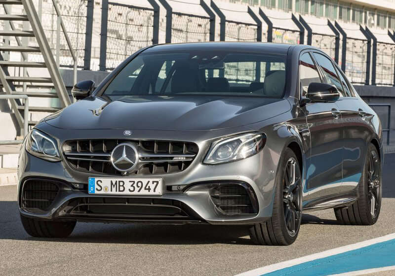 Rent a Mercedes-Benz E63 AMG - Image 4