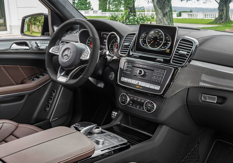 Rent a Mercedes-Benz GLS63 AMG - Image 9