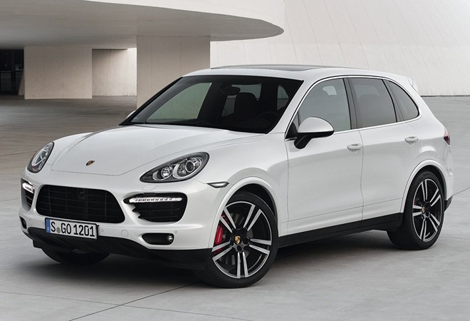 Rent a Porsche Cayenne S - Image 2