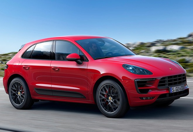 Rent a Porsche Macan - Image 4