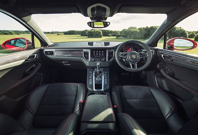 Rent a Porsche Macan - Image 10