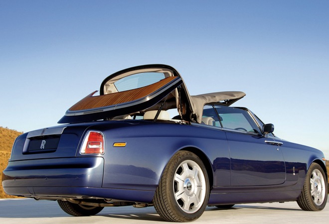 Rent a Rolls Royce Phantom Drophead - Image 2