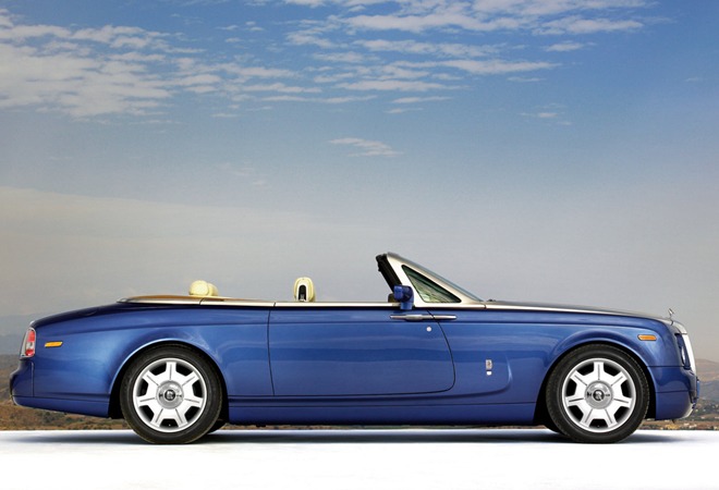 Rent a Rolls Royce Phantom Drophead - Image 7