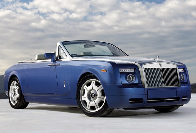 Rent a Rolls Royce Phantom Drophead - Image 9