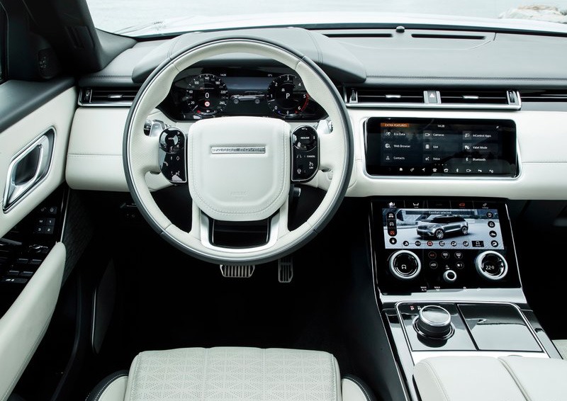 Rent a Range Rover Velar - Image 11