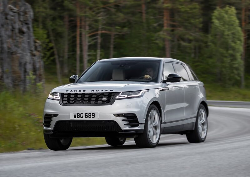 Rent a Range Rover Velar - Image 4